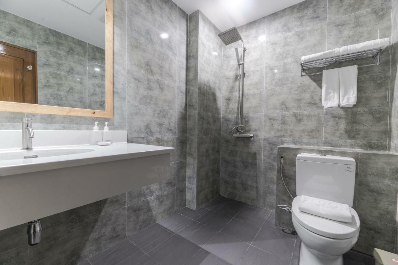 The Gandamar Hotel , Янгон Экстерьер фото