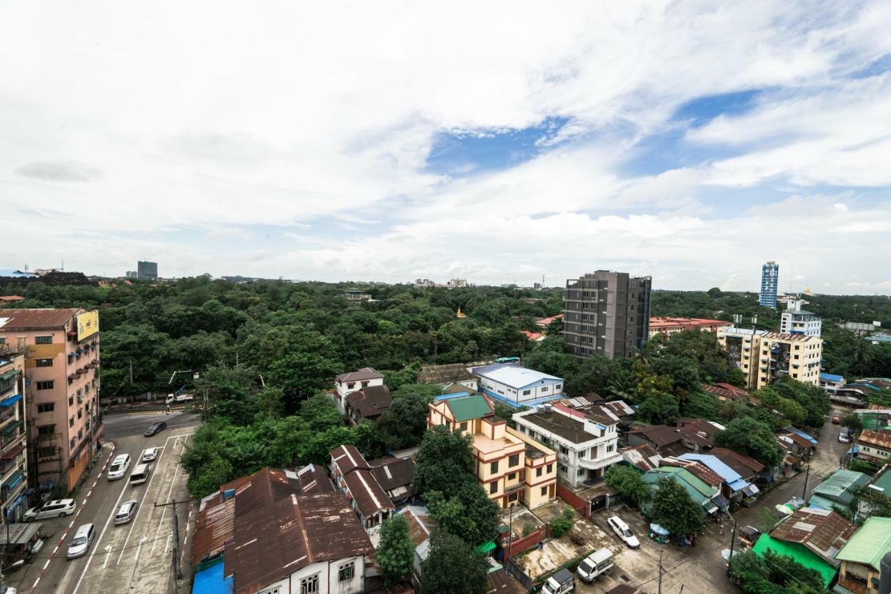 The Gandamar Hotel , Янгон Экстерьер фото